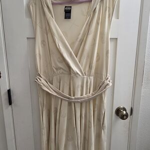 Her Universe Star Wars Rey Dress